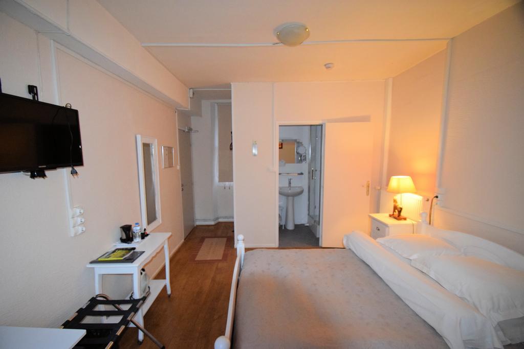 Auberge Le Rabelais Malay-le-Petit Exteriér fotografie