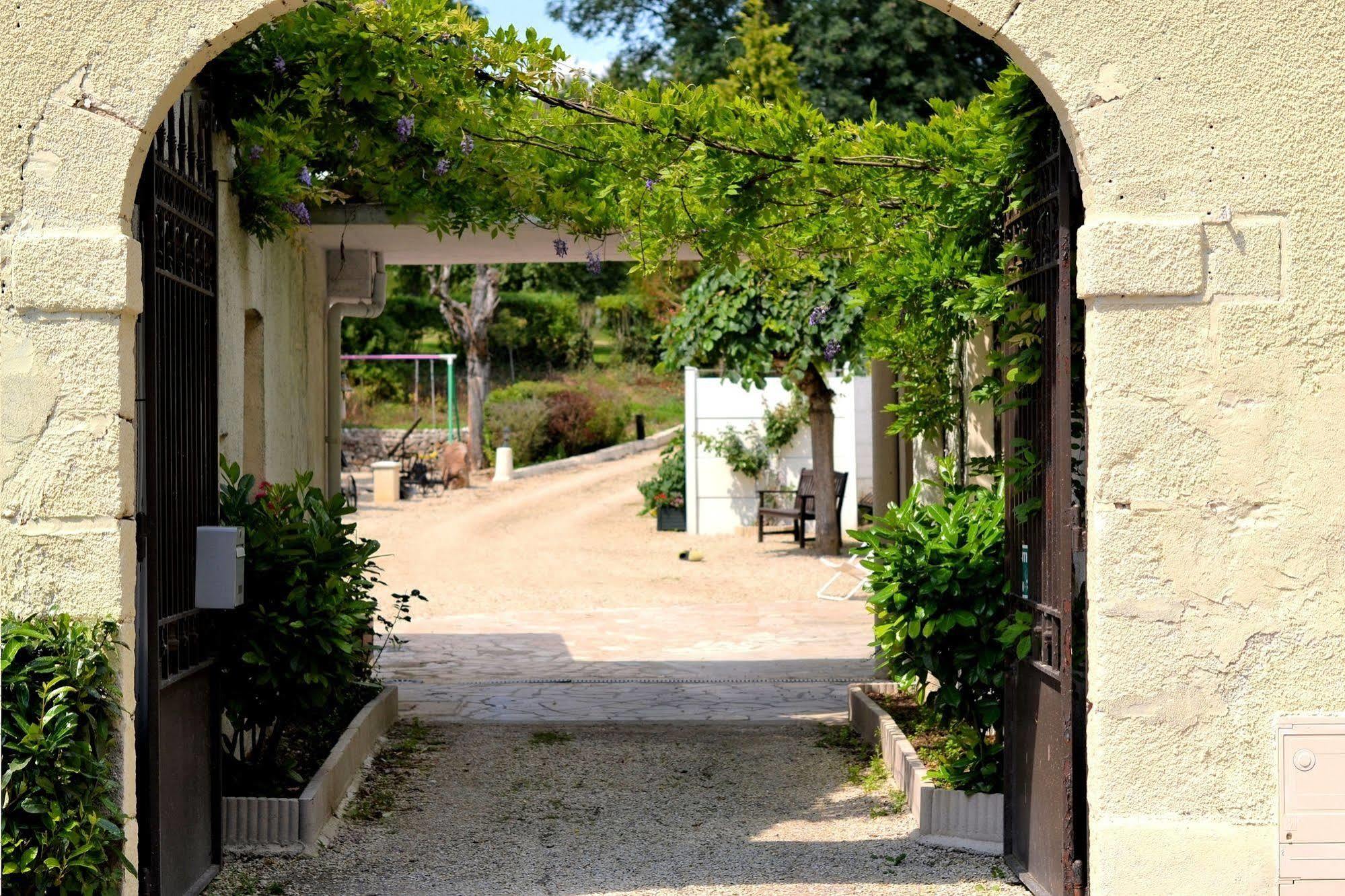 Auberge Le Rabelais Malay-le-Petit Exteriér fotografie