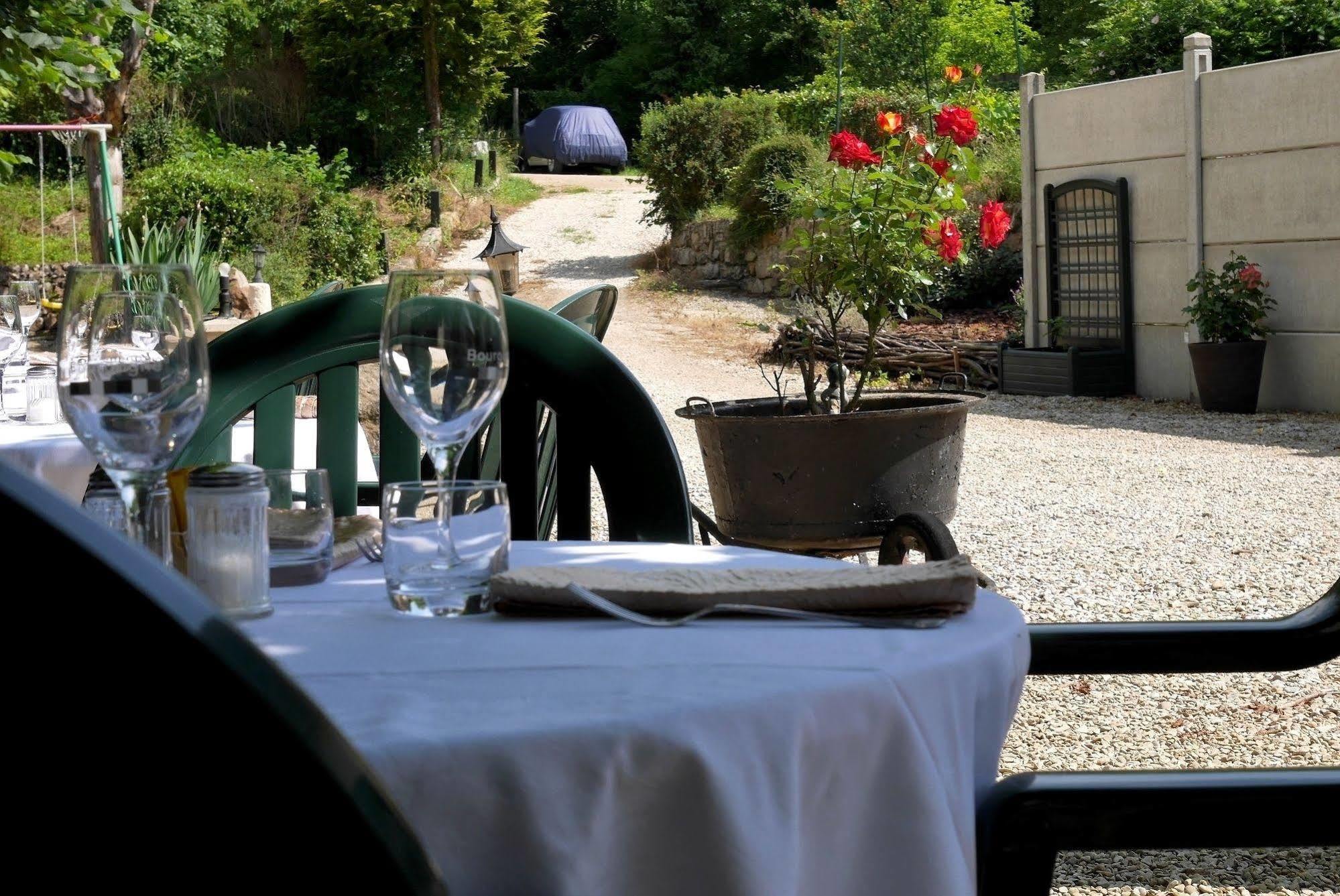 Auberge Le Rabelais Malay-le-Petit Exteriér fotografie